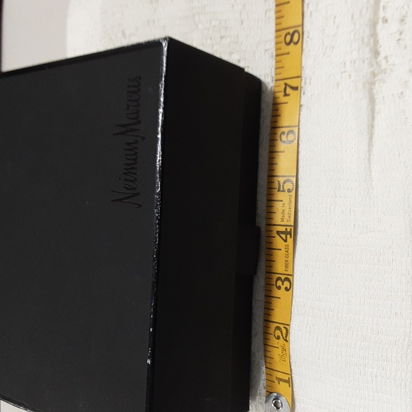 NEIMAN MARCUS GIFT BOX BLACK - Picture 3 of 7